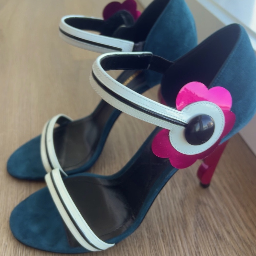 Nicholas kirkwood shoes blue
